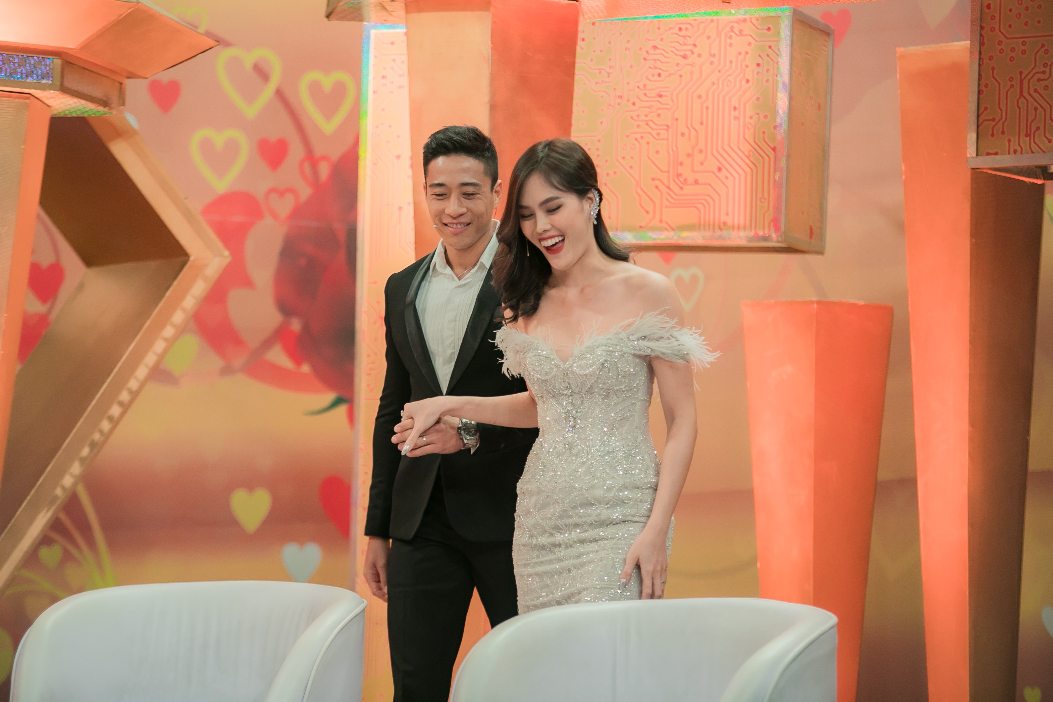 Tinh yeu Linh Son anh 1