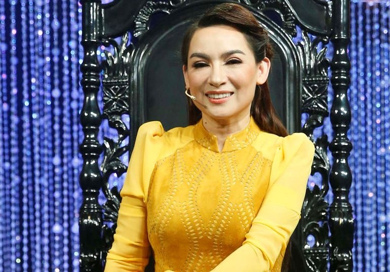 Phi Nhung bi mat giong anh 2