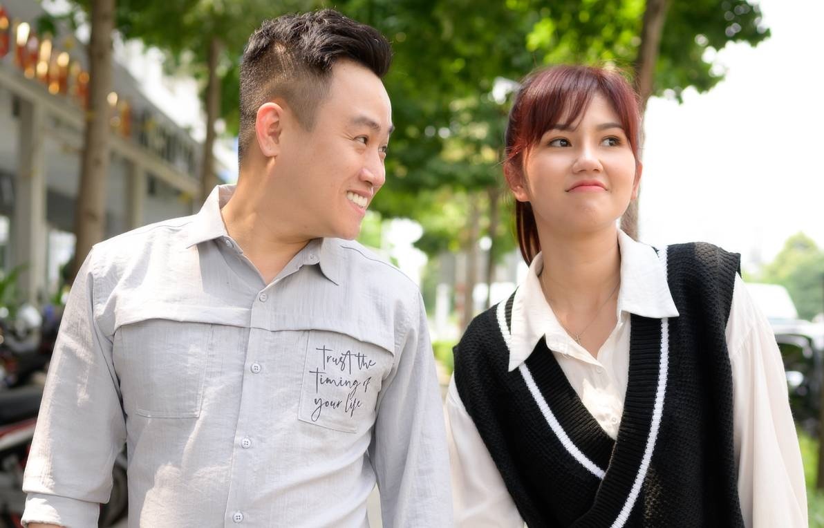 Tinh yeu 4 nam cua dien vien hai Huu Tin va ban gai hinh anh