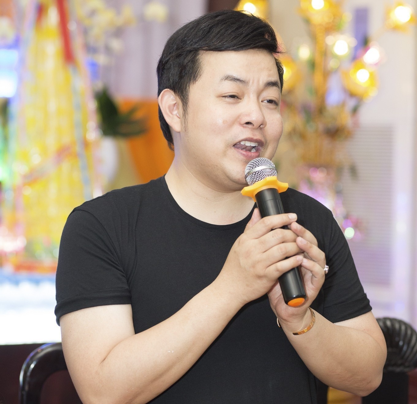 Quang Le bi to no khong tra anh 1