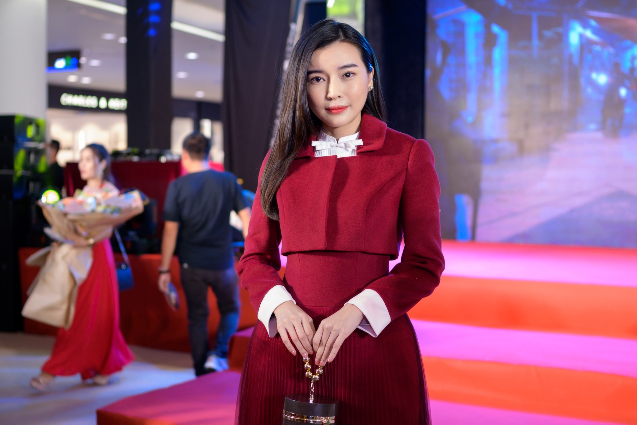 Ra mat phim Lat mat 48h anh 11