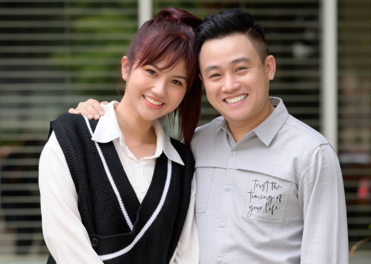 Huu Tin: 'Ban gai nhan loi yeu khi toi van dang tra no' hinh anh