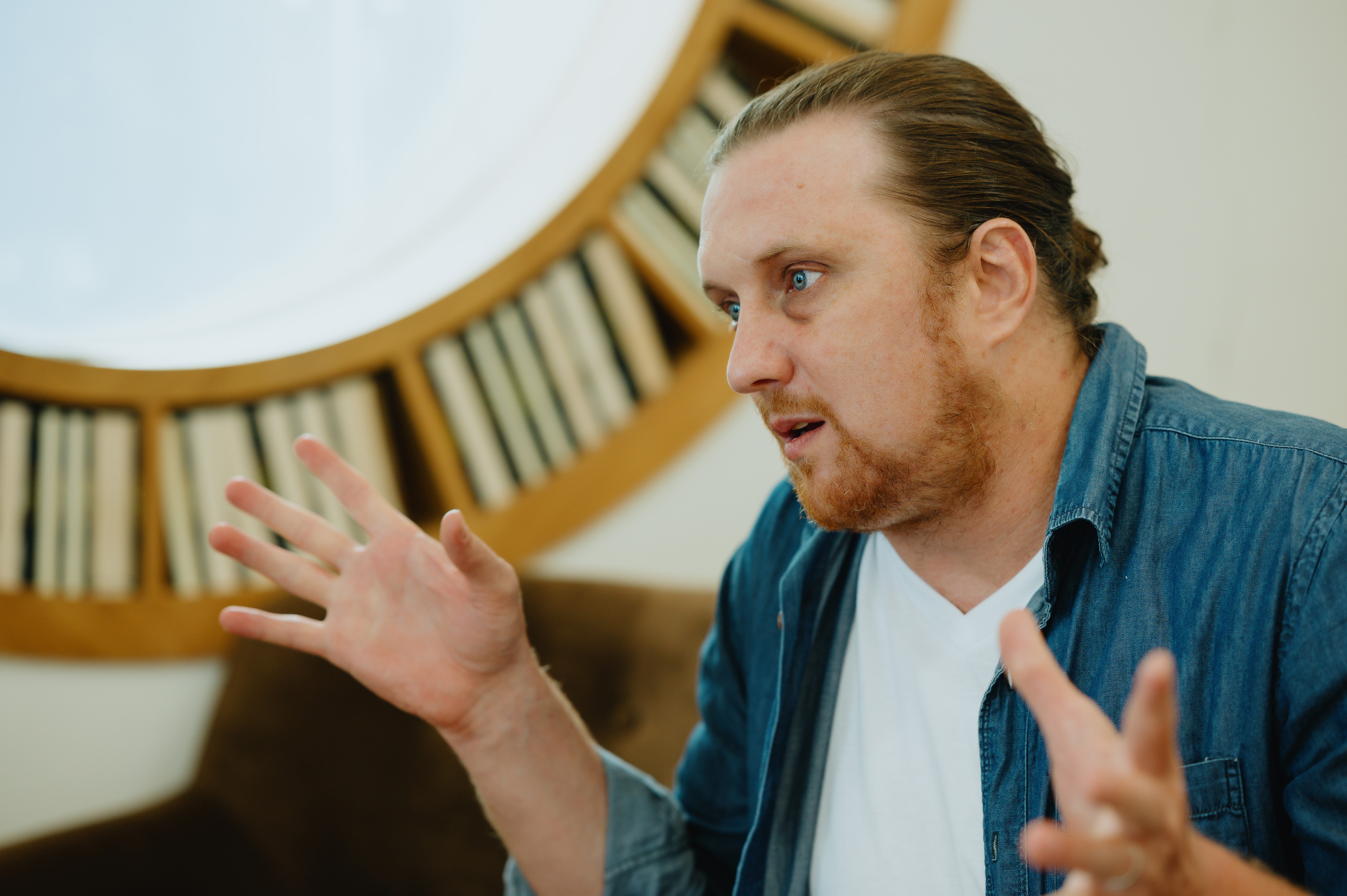 Dao dien nguoi My lam phim ve dam tang anh 2