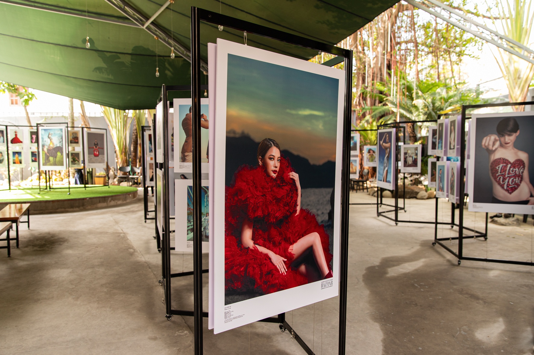 Truong Ngoc Anh va nguoi yeu kem tuoi anh 3