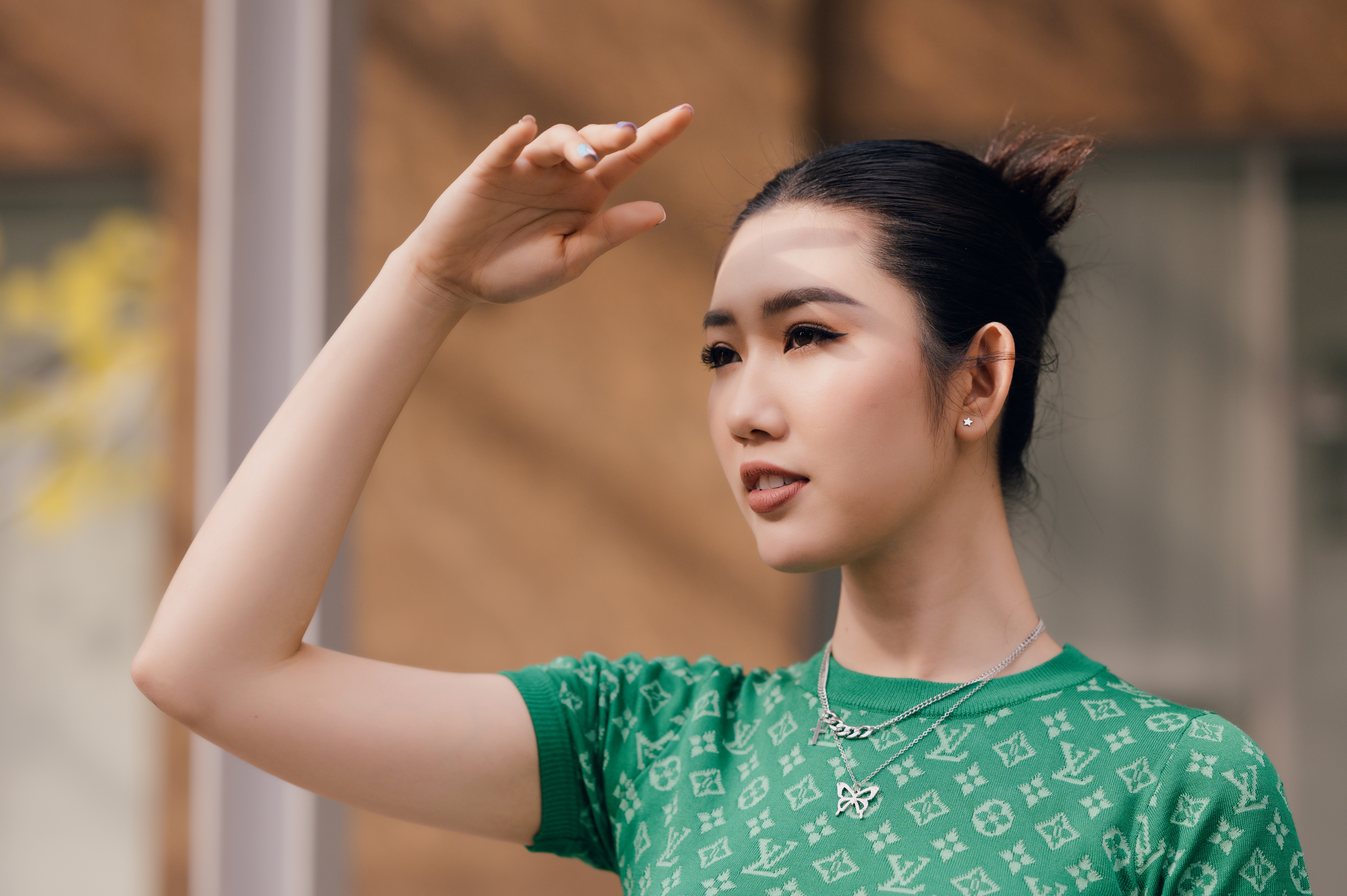 Thuy Ngan Cay tao no hoa anh 1