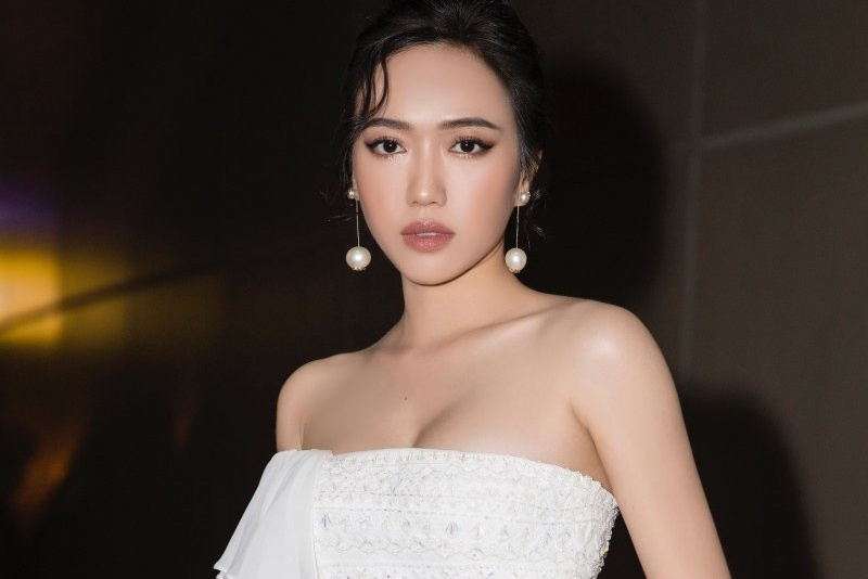 Dieu Nhi xin loi vi quang cao thuc pham giam can kem chat luong hinh anh