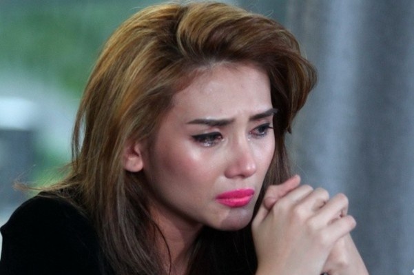 Sao Viet yeu xa, hoan cuoi vi dich benh hinh anh