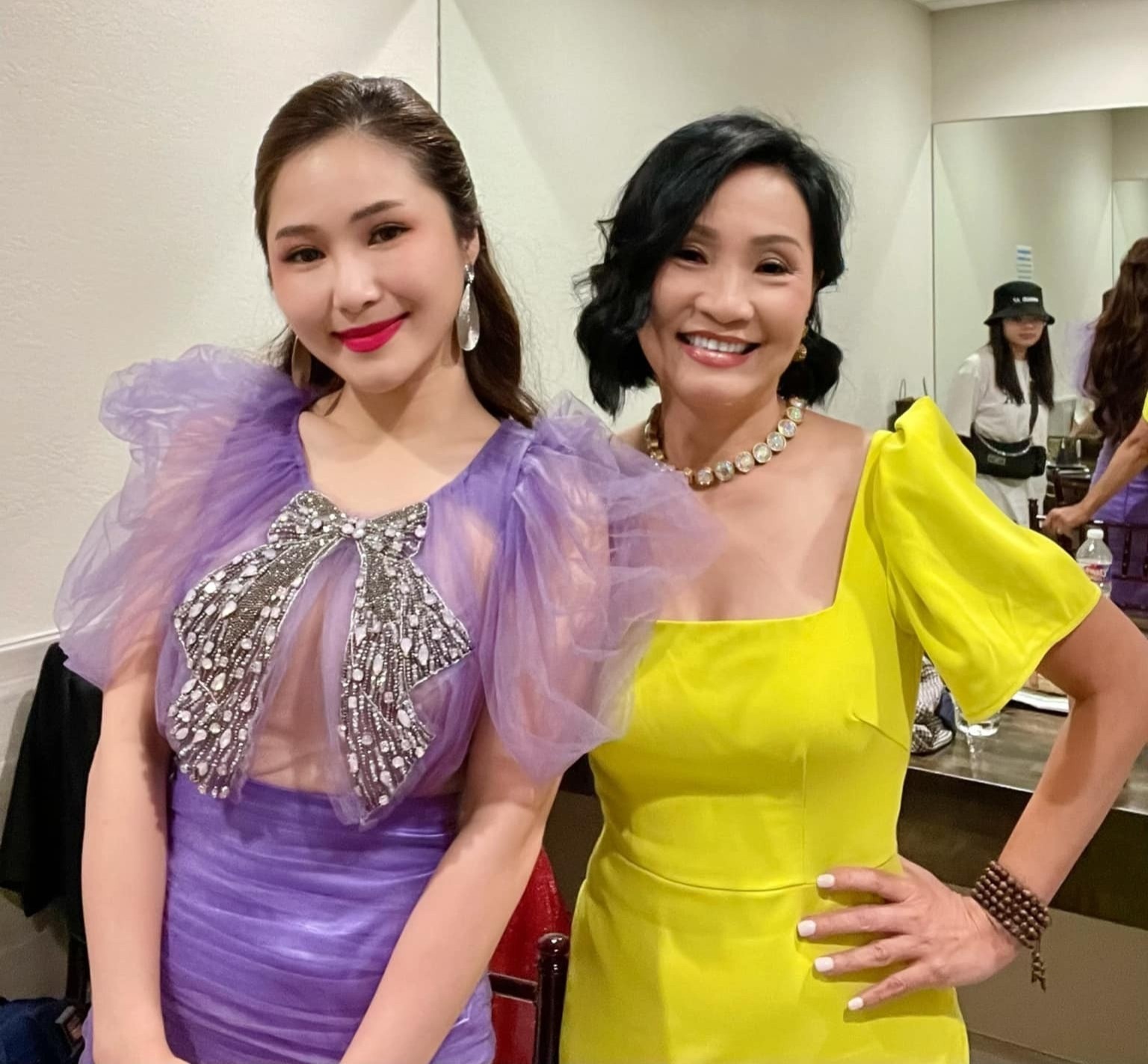 Guong mat khac la cua Huong Tram anh 1