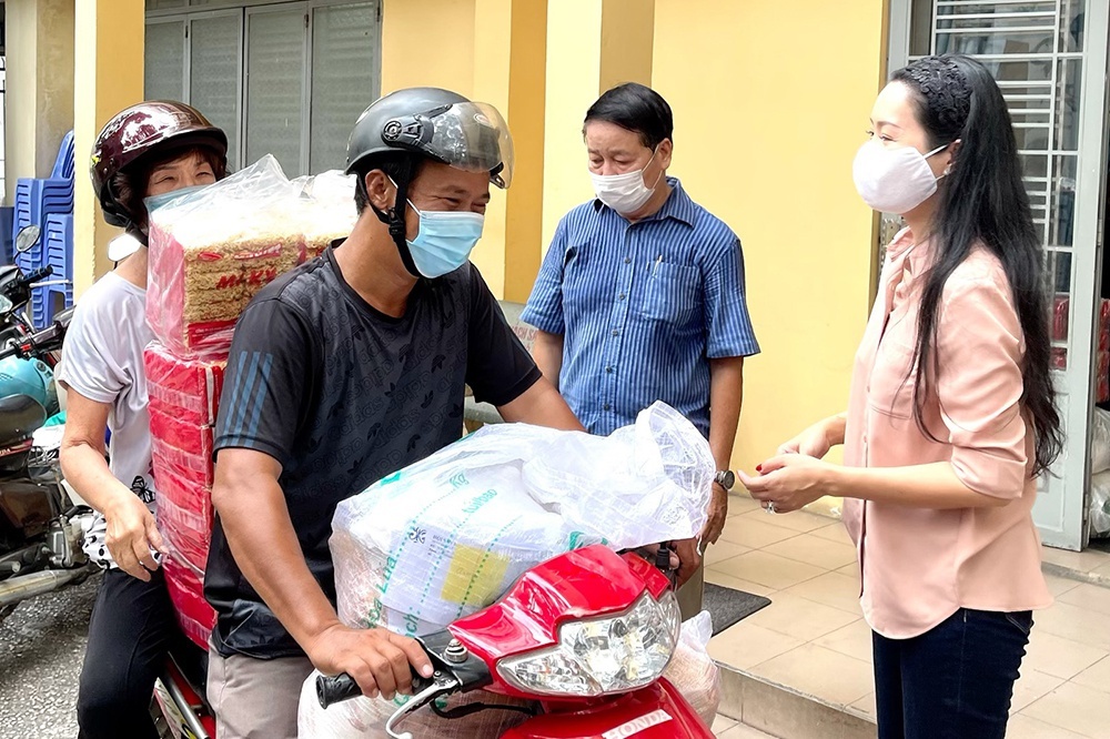 San khau mien Nam kho khan anh 3