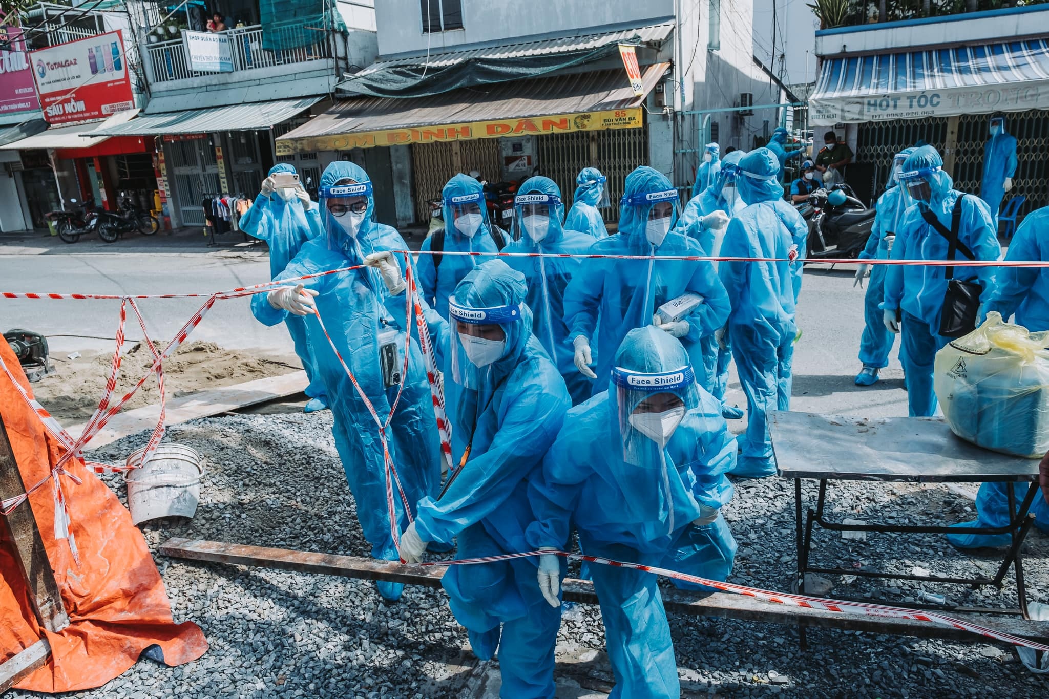 Hoang My lam tinh nguyen vien o TP.HCM anh 3