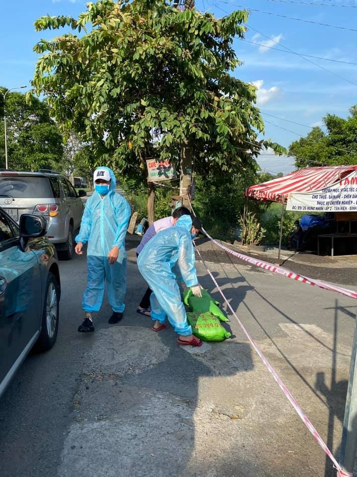 Minh Luan ve que chong dich anh 2