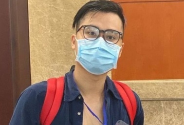 Nguoi tinh nguyen vao vien cham F0 o TP.HCM hinh anh