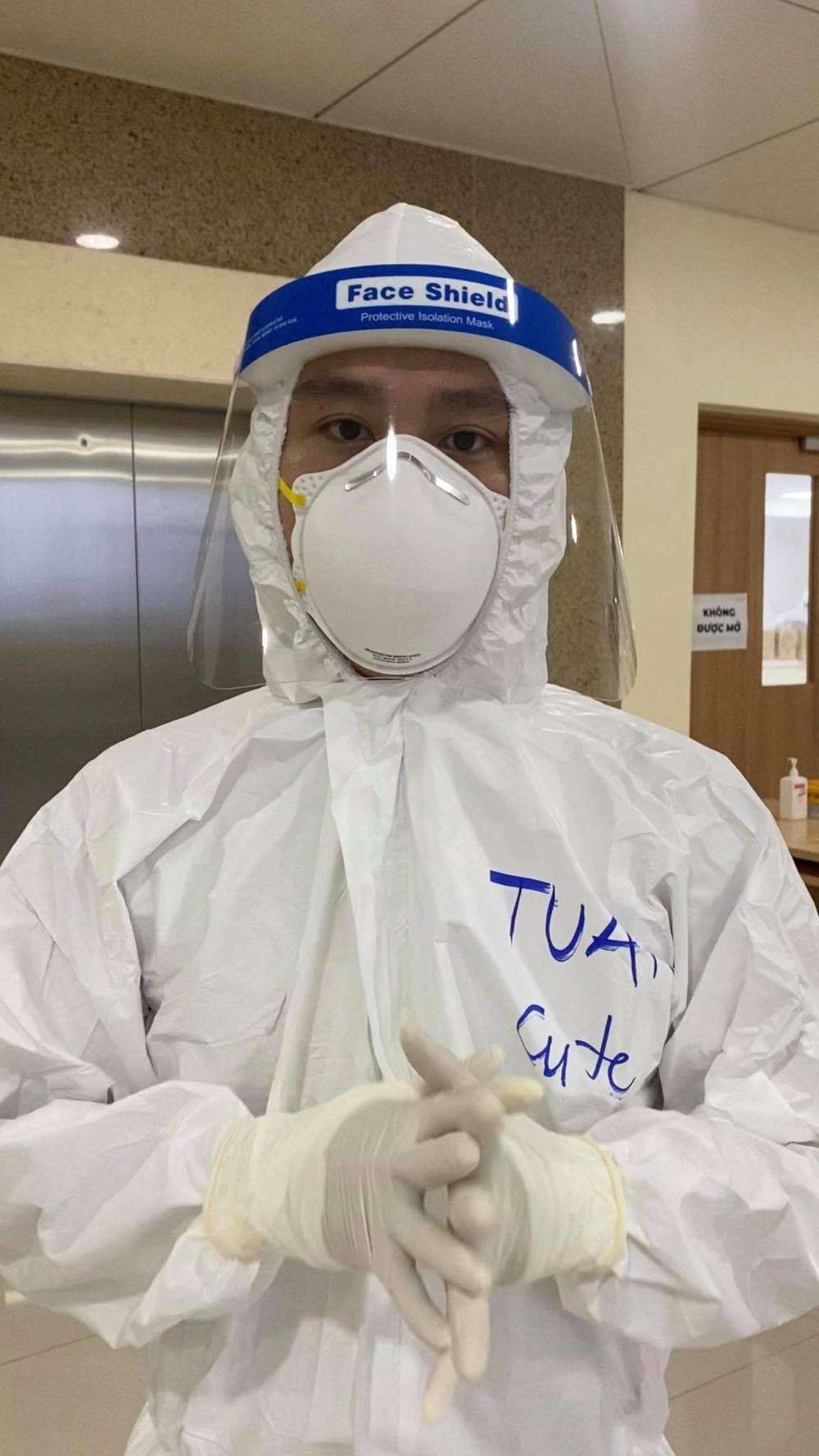 Nha thiet ke lam tinh nguyen vien anh 2