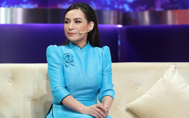 Phi Nhung mac Covid-19 anh 1