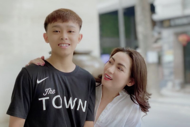 Quan ly Phi Nhung nhan trach nhiem ve thu lao cua Ho Van Cuong hinh anh