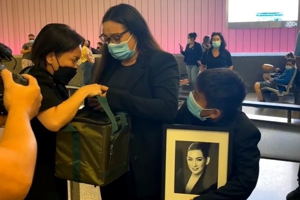 Gia dinh nhan tro cot Phi Nhung anh 2