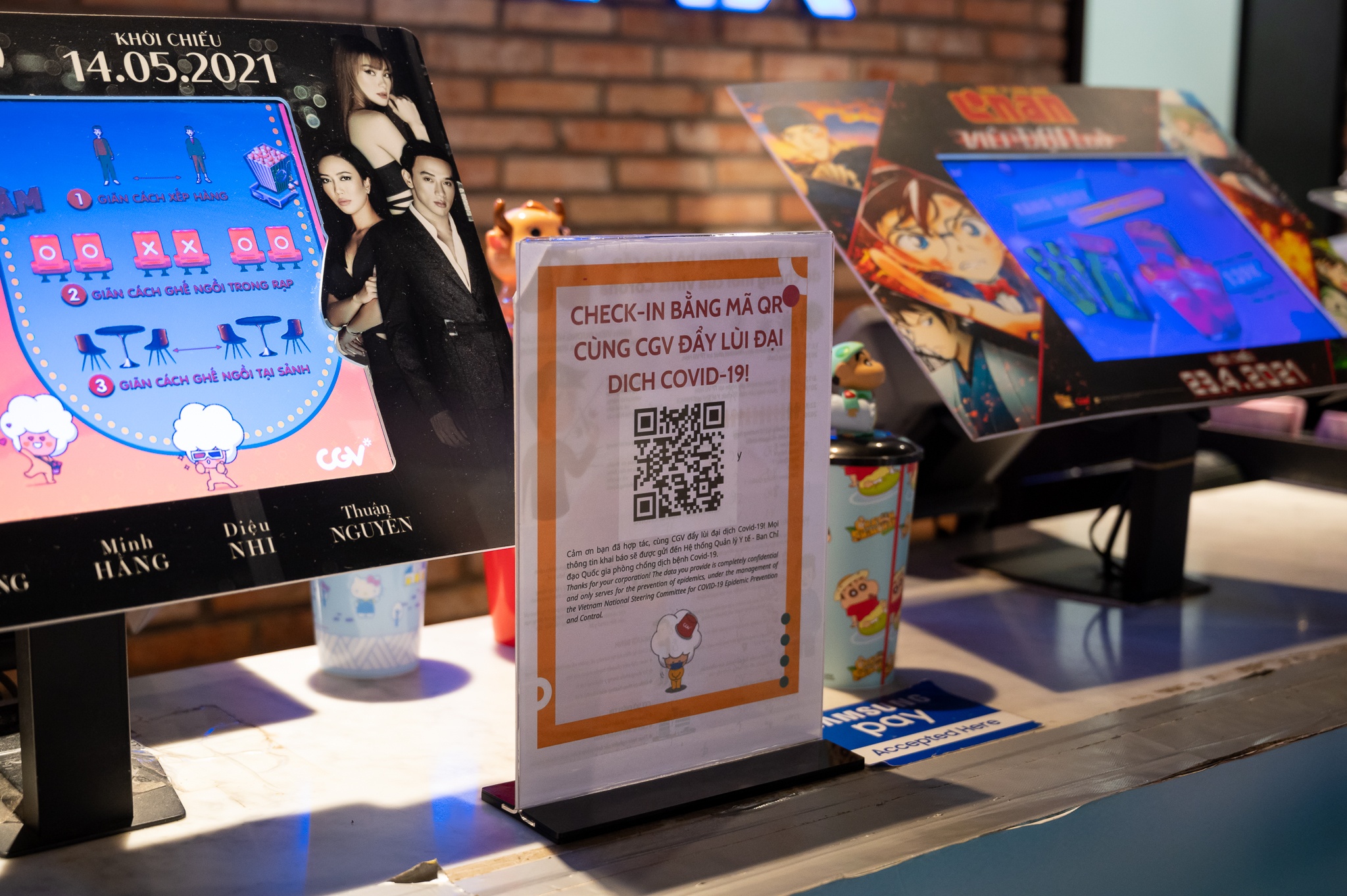 Rạp phim TP.HCM thất thu 3 ngày đầu mở cửa ảnh 5 Rap phim TP.HCM that thu 3 ngay dau mo cua anh 5