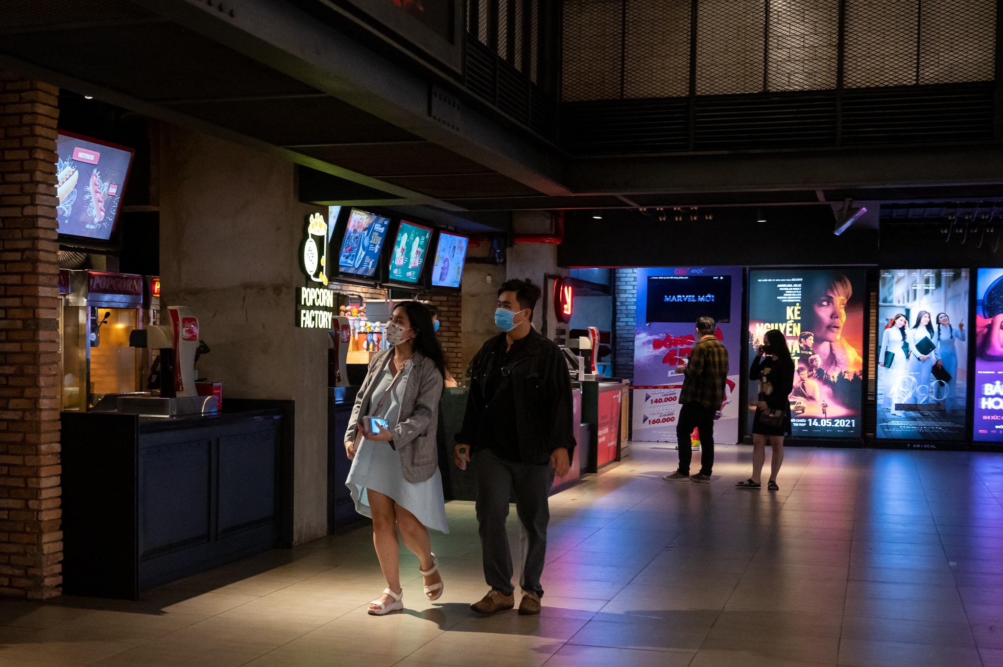 Rạp phim TP.HCM thất thu 3 ngày đầu mở cửa ảnh 7 Rap phim TP.HCM that thu 3 ngay dau mo cua anh 7