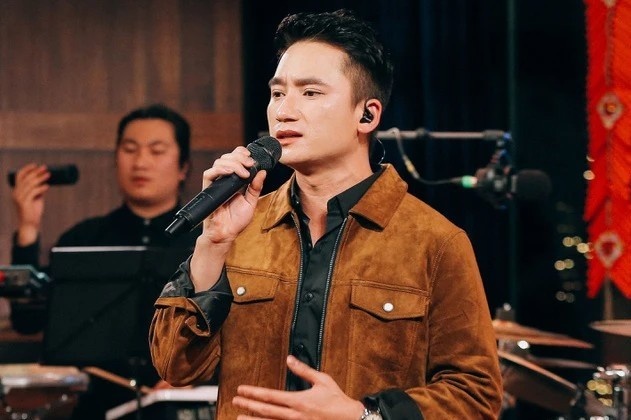 San khau am nhac TP.HCM am dam dip cuoi nam hinh anh