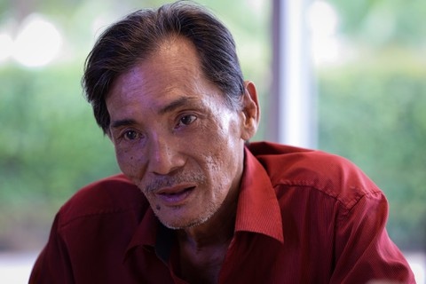 Nghe si Thuong Tin lam shipper hinh anh