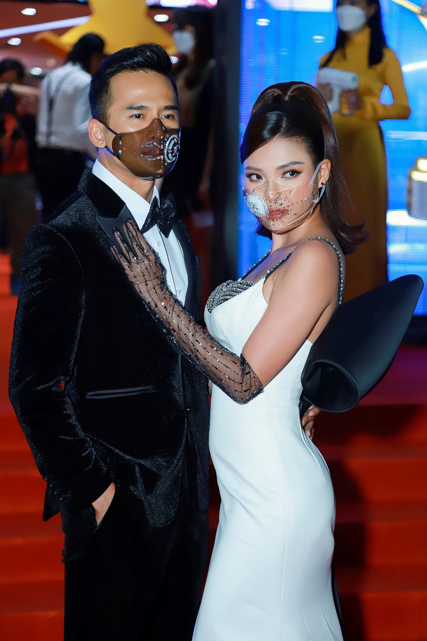 Tran Thanh va dan sao tren tham do anh 4