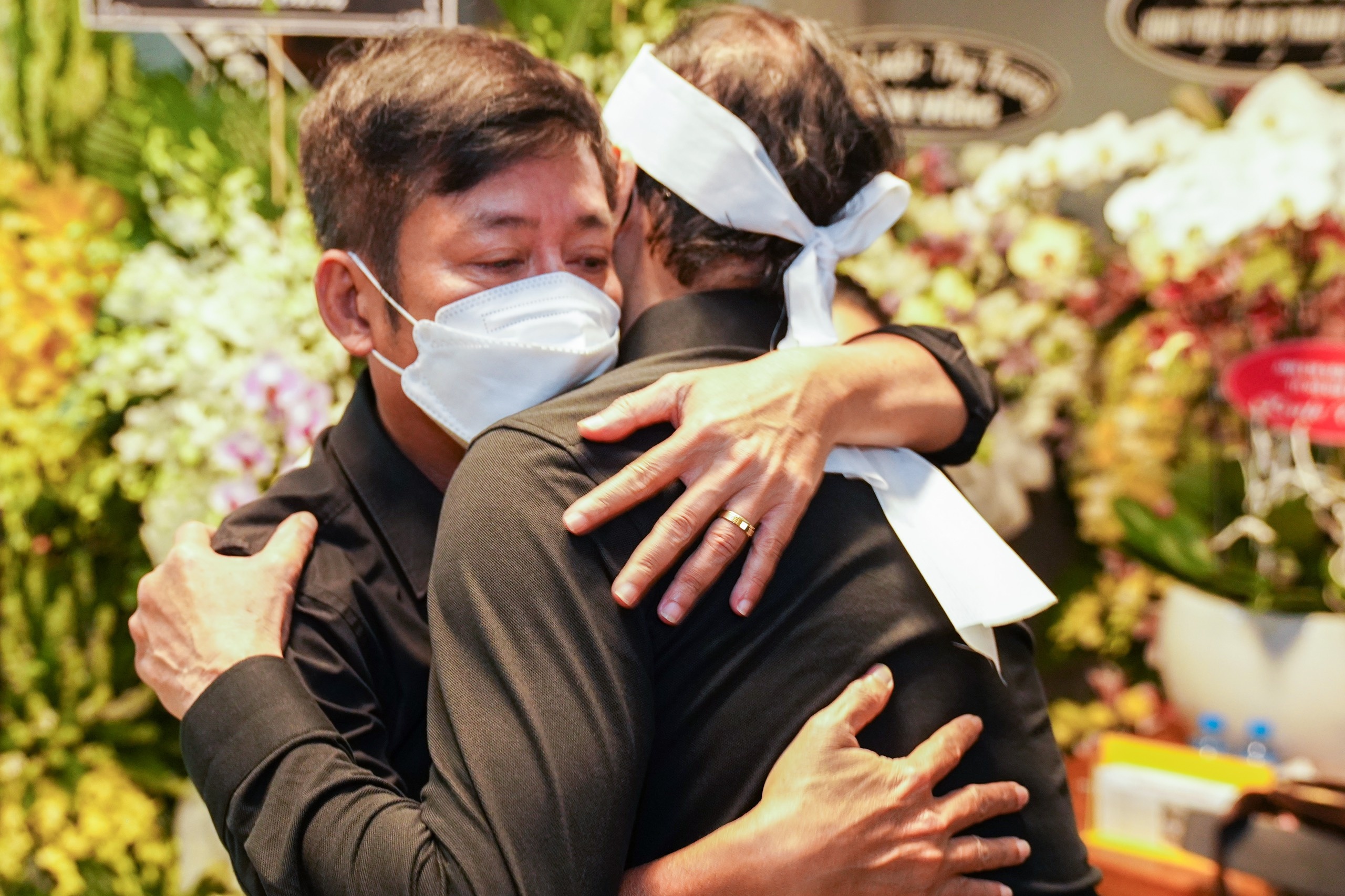 NSND Minh Vuong, Tan Beo vieng nghe si Thanh Kim Hue hinh anh