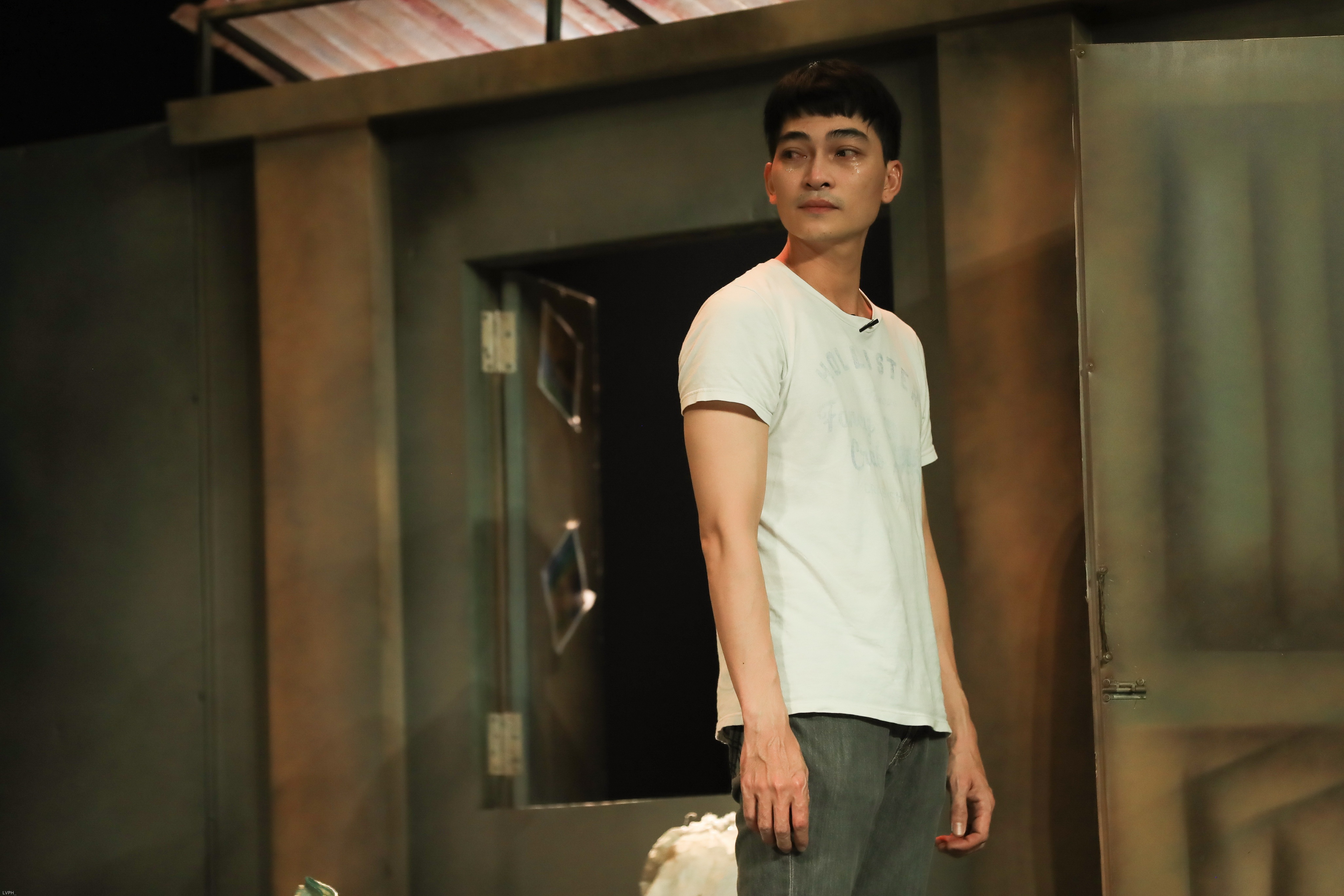 Hoai Linh tai xuat anh 7