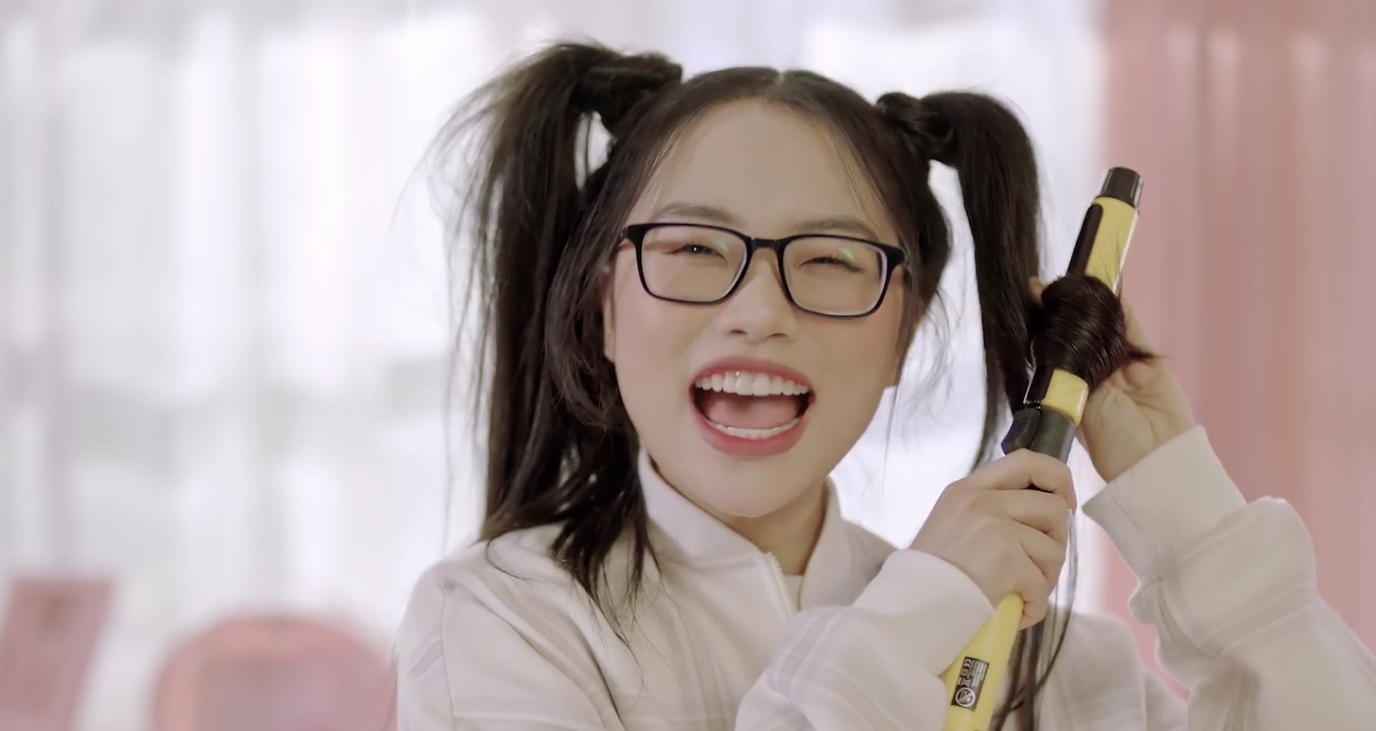 Phuong My Chi thay doi hinh anh