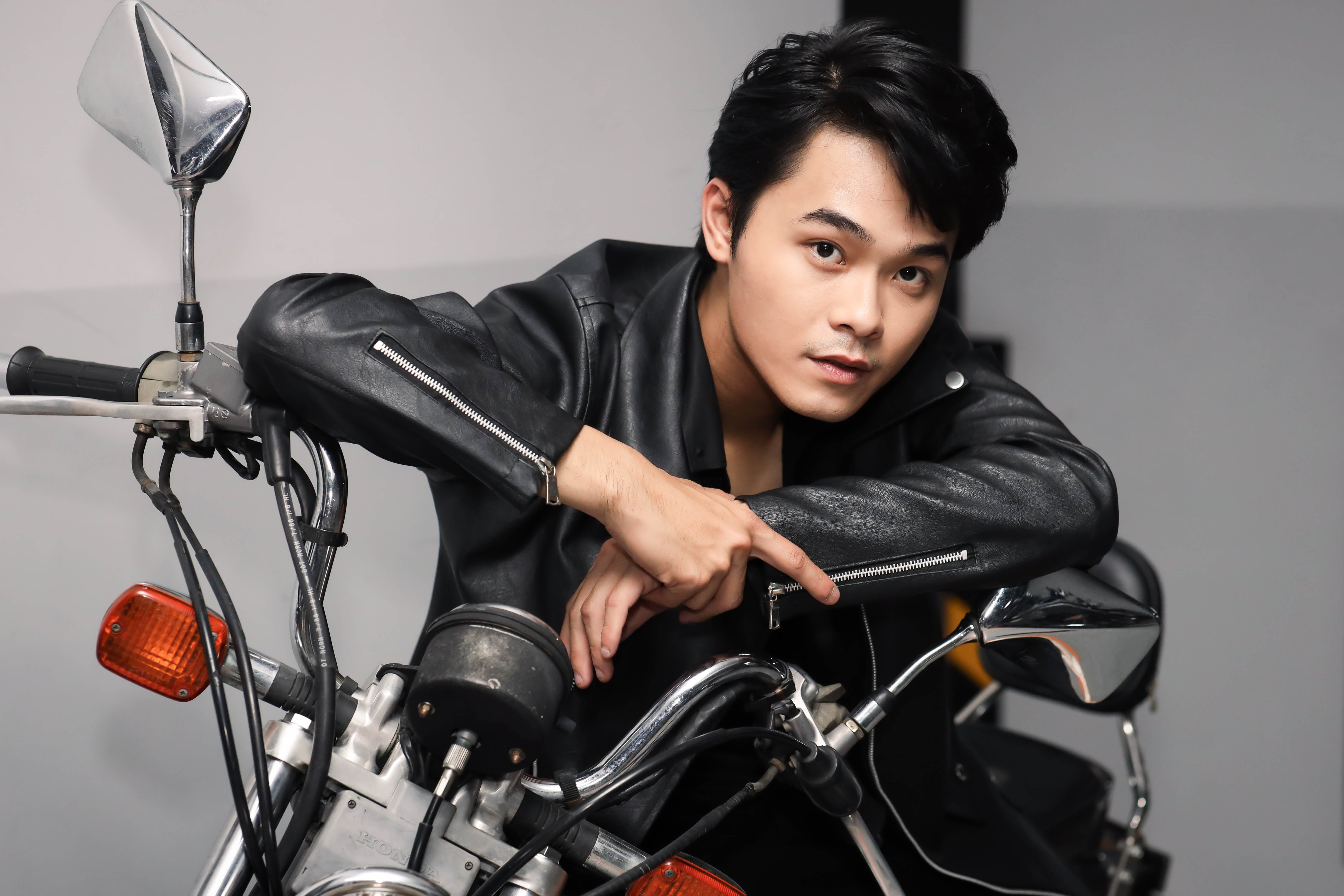 Huỳnh Thanh Trực ảnh 3 Huynh Thanh Truc anh 3