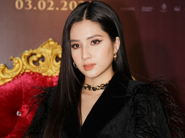 Thien An: 'Scandal nhu ngon lua cho khan gia thay vang hay thau' hinh anh