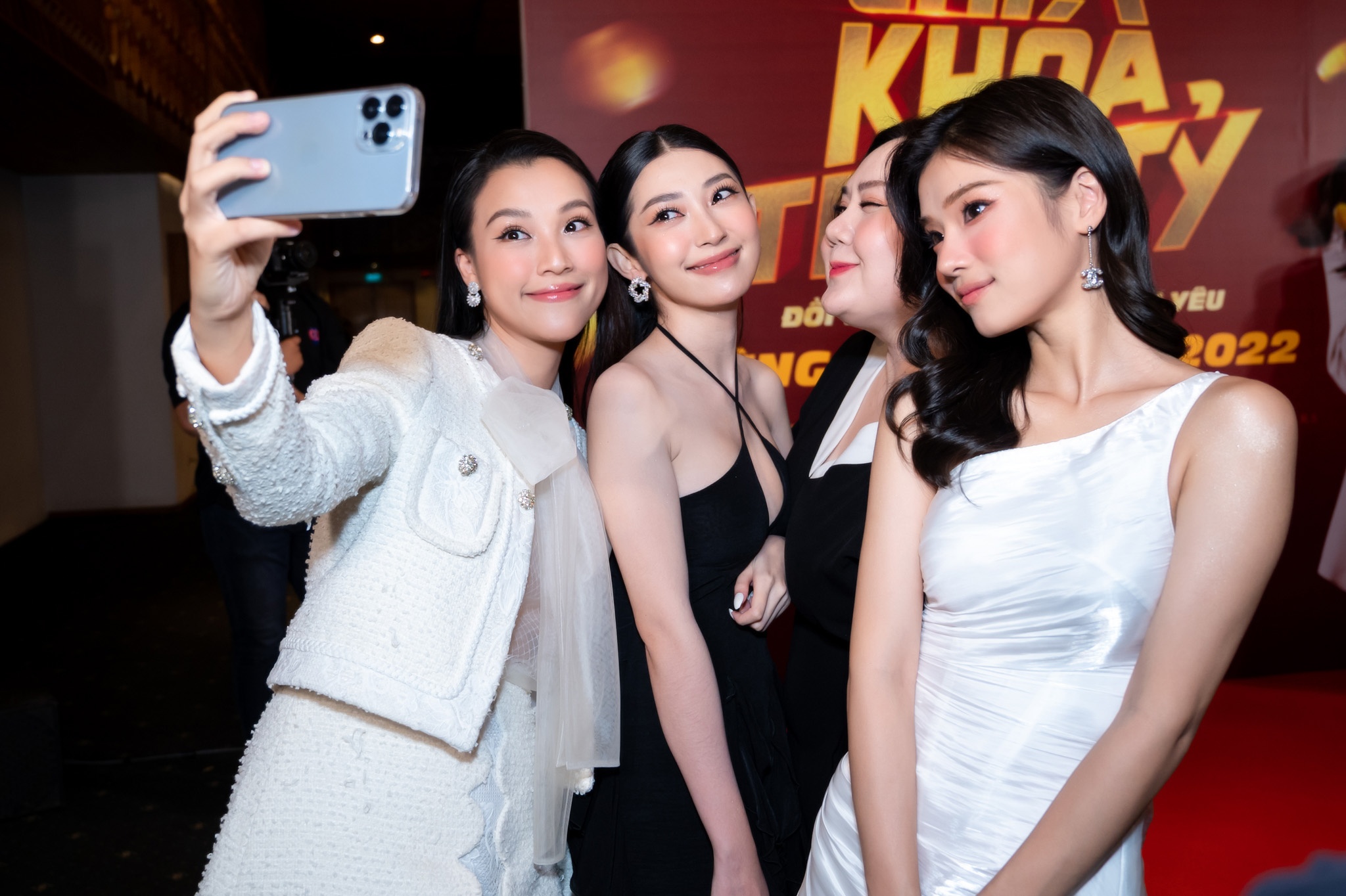 Chia khoa tram ty anh 8