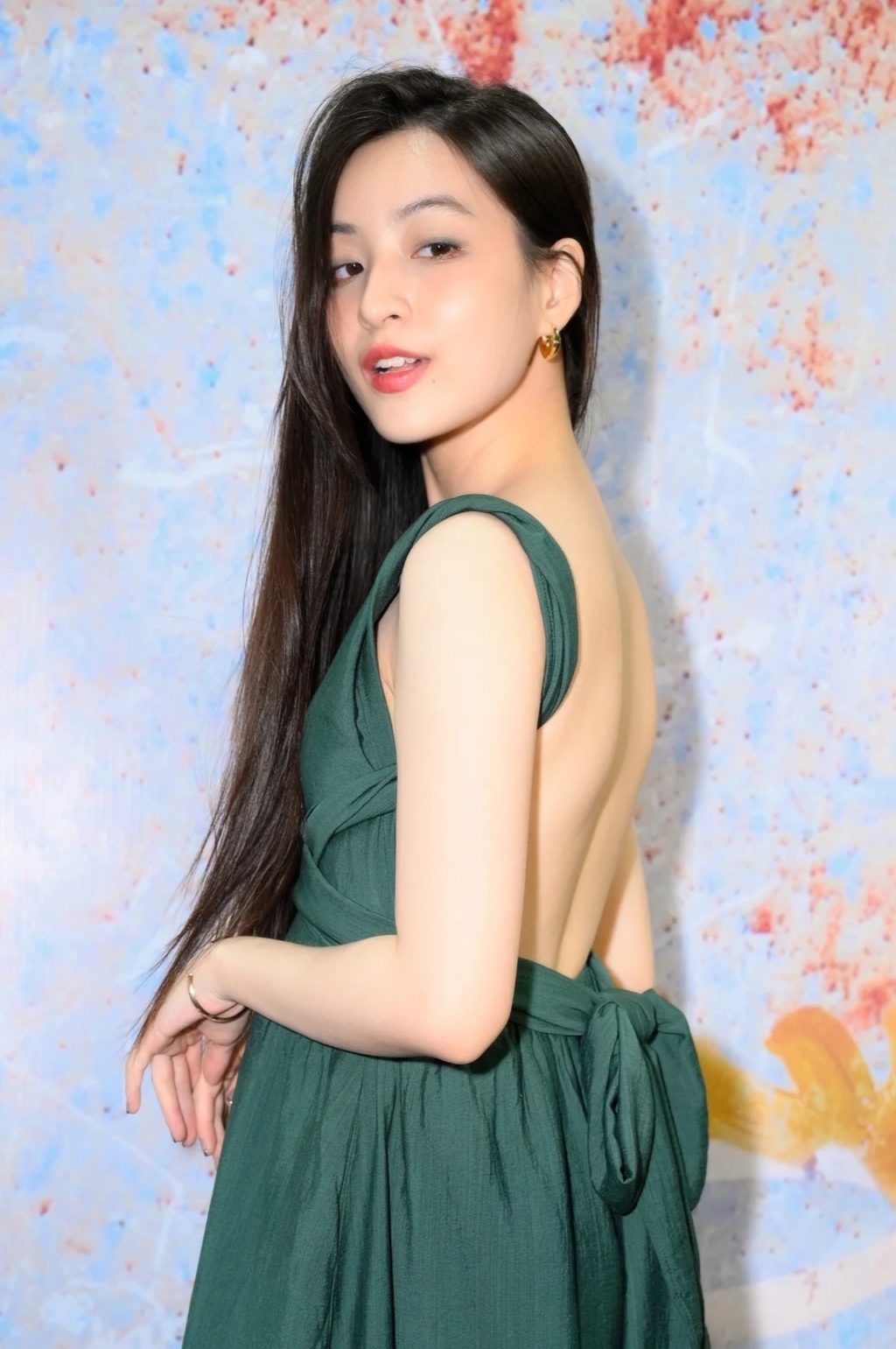 ra mat phim Chuyen ma gan nha anh 6