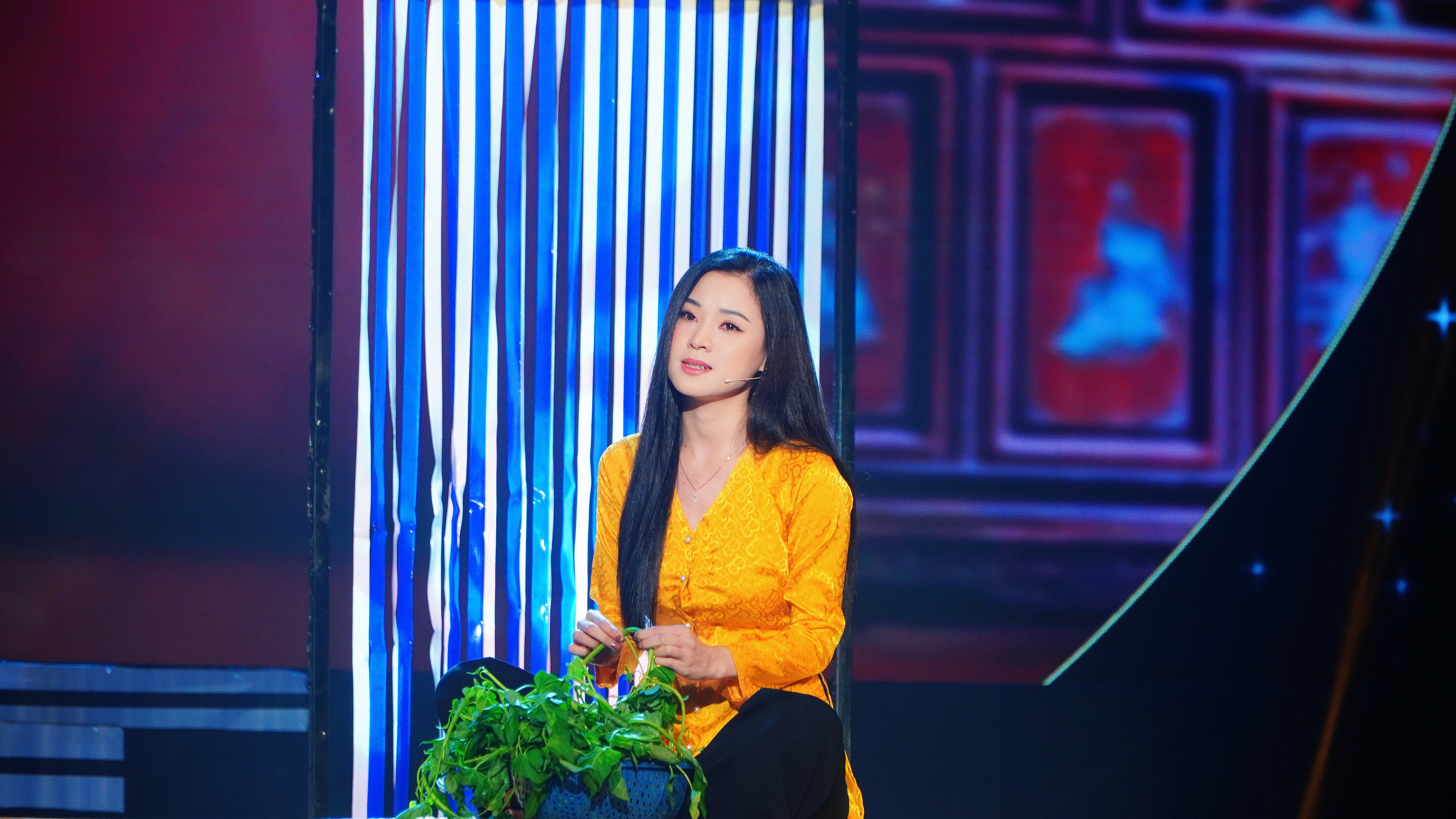 Minh Luan va ban gai anh 2