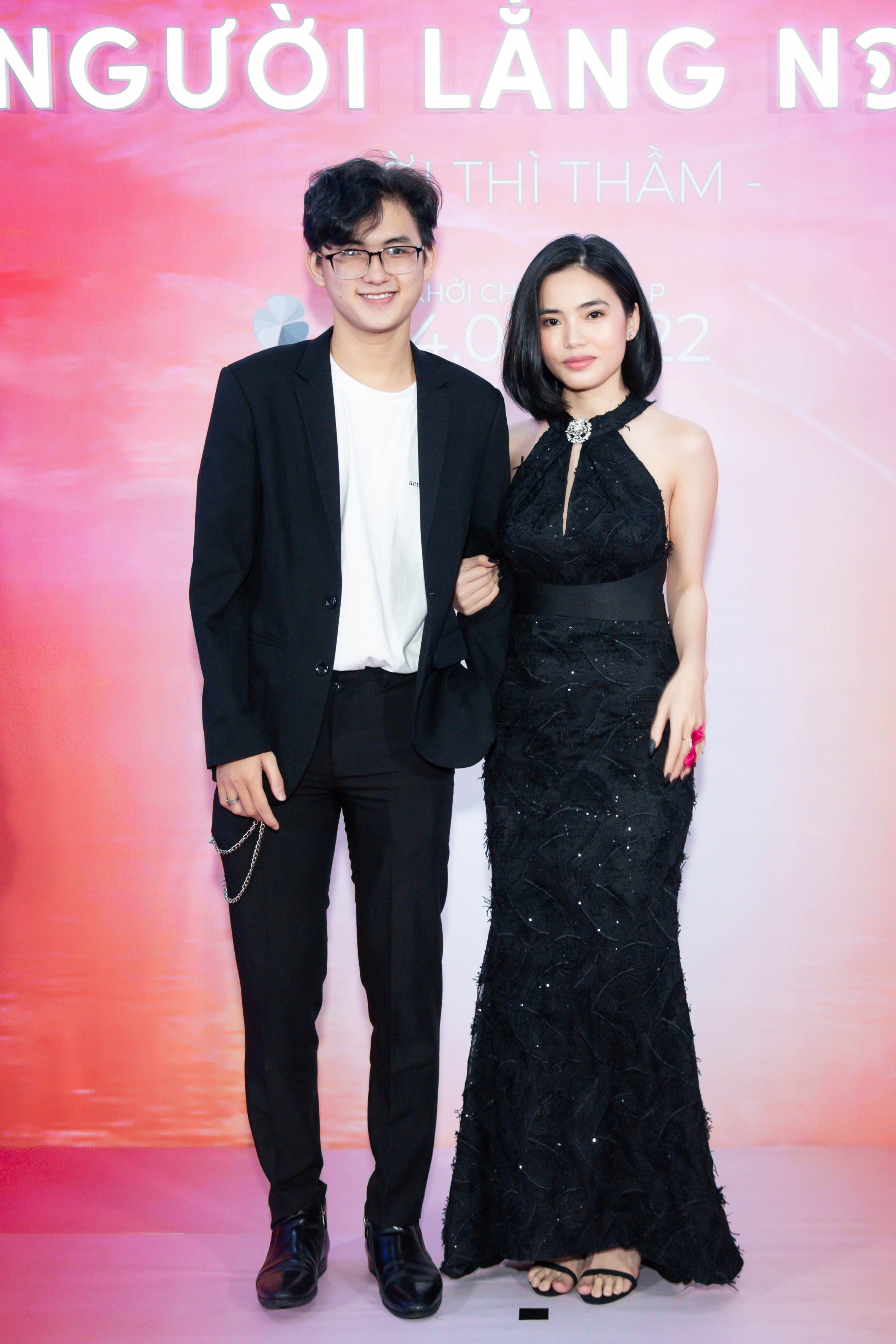 Ra mat Nguoi lang nghe anh 9