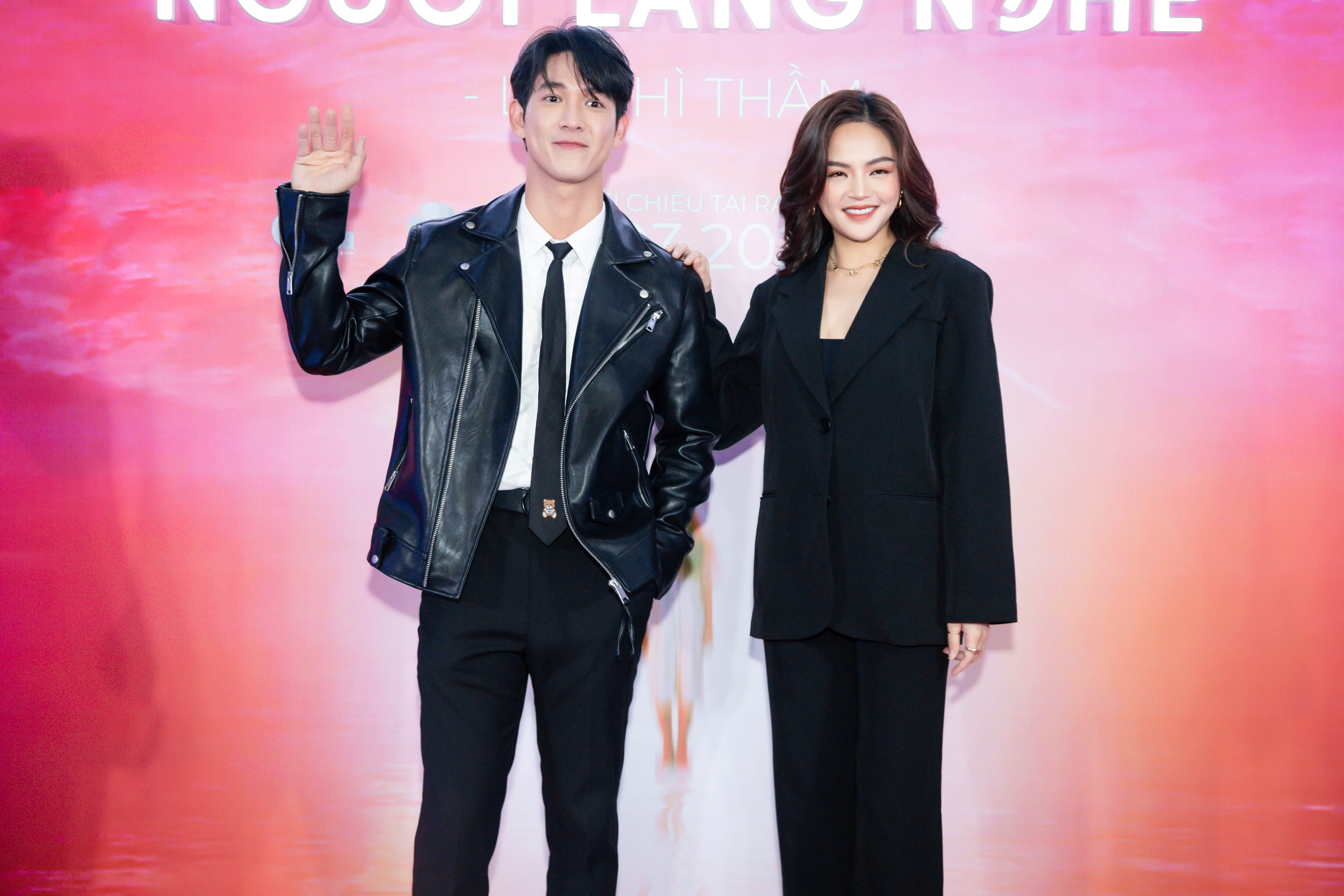 Ra mat Nguoi lang nghe anh 6