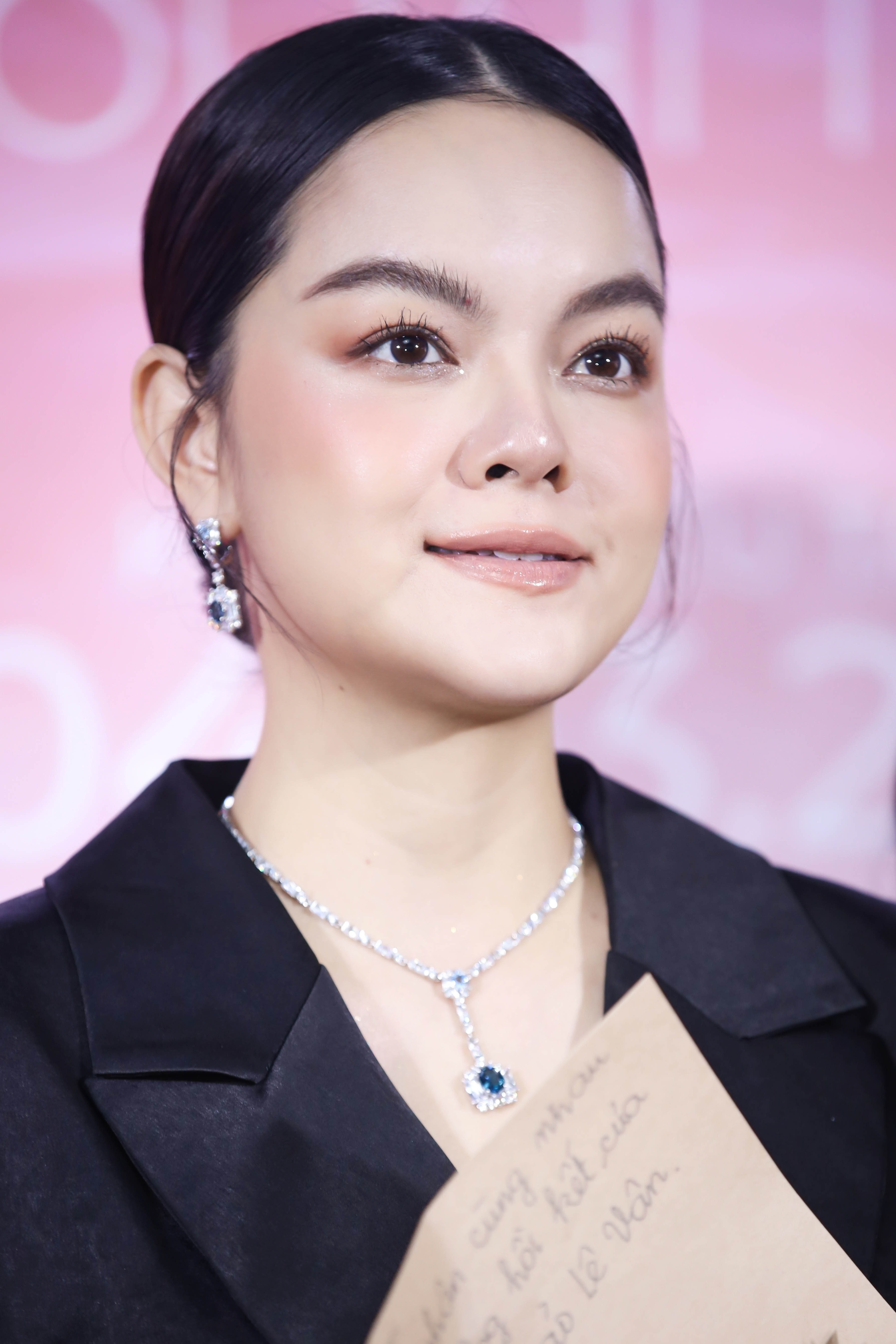 Ra mat Nguoi lang nghe anh 3