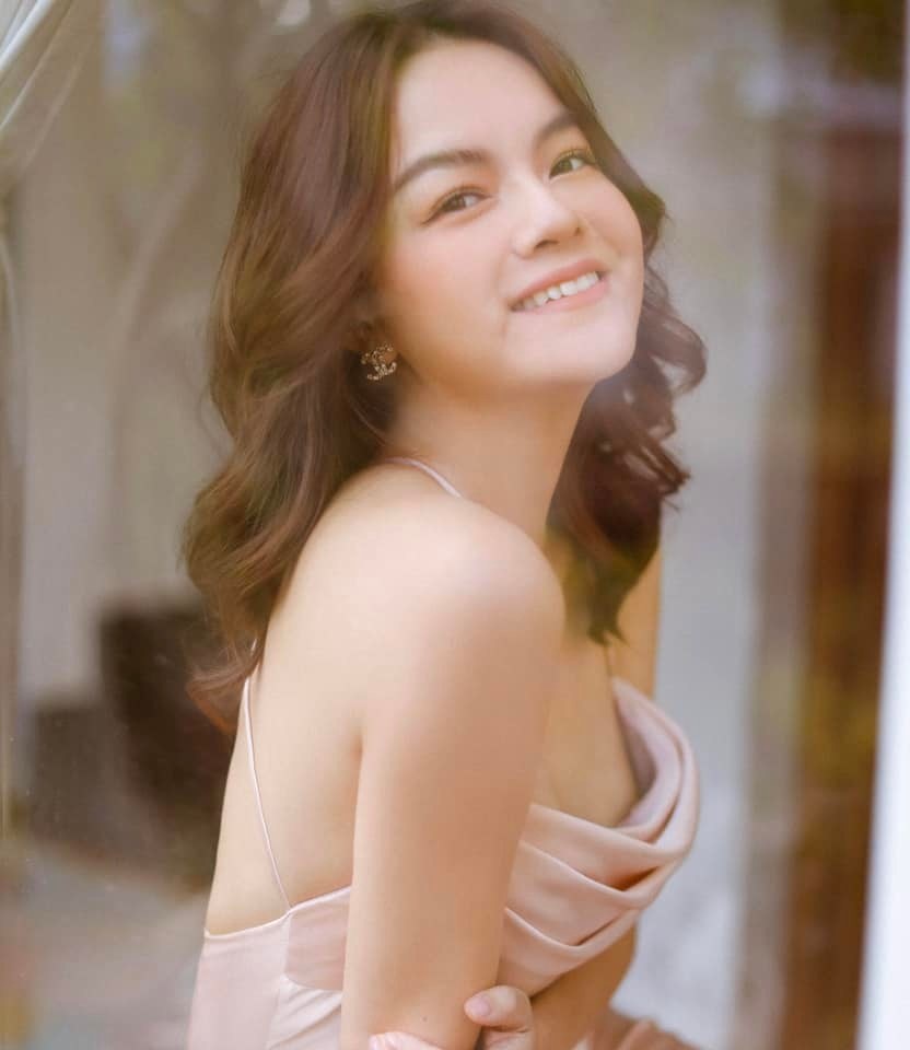 Phạm Quỳnh Anh Người lắng nghe ảnh 4 Pham Quynh Anh Nguoi lang nghe anh 4