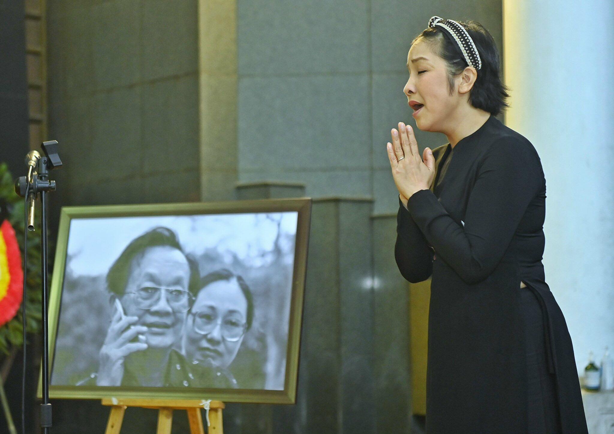 My Linh hat khi tien biet nhac si Hong Dang hinh anh