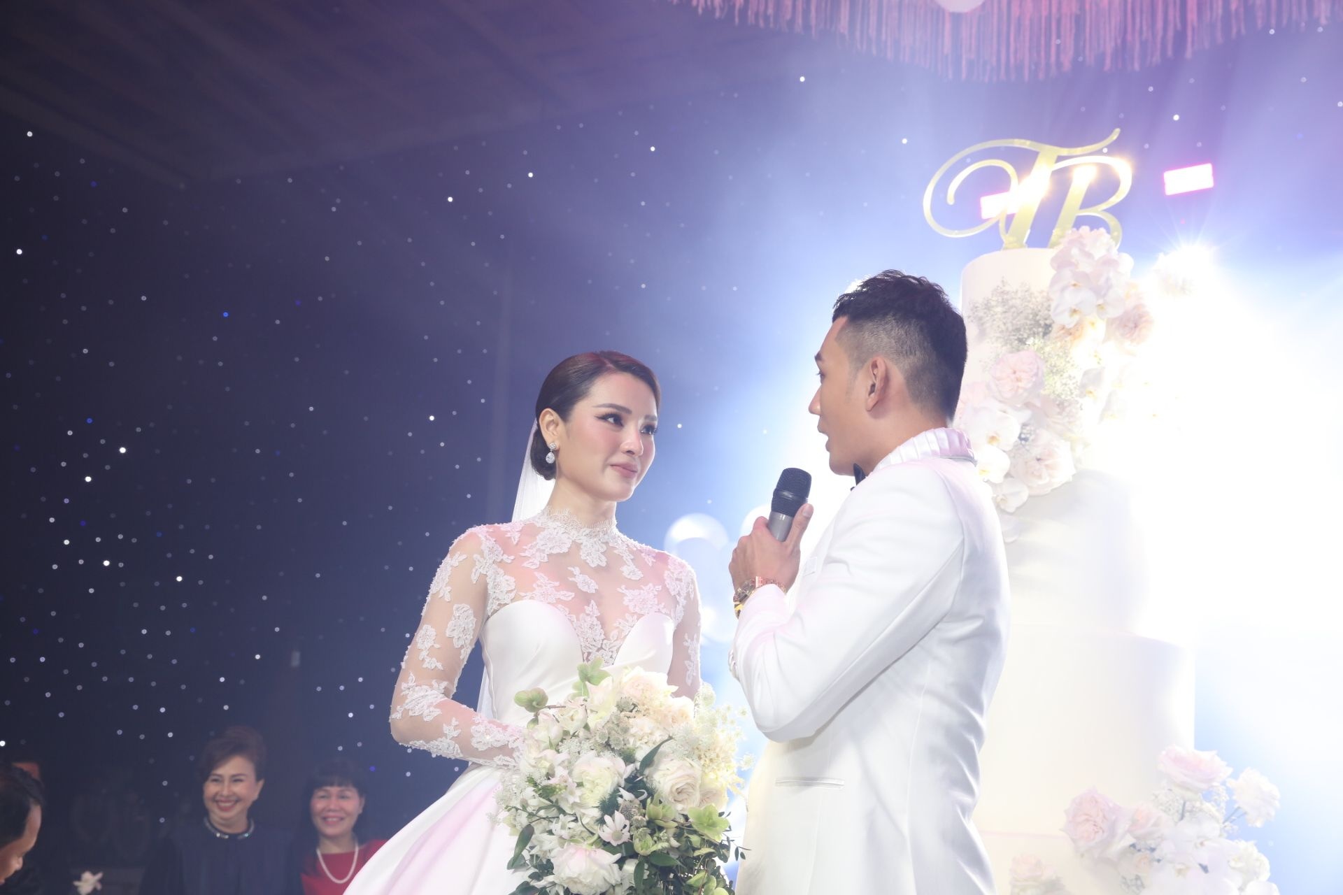 Dam cuoi Phuong Trinh Jolie anh 4