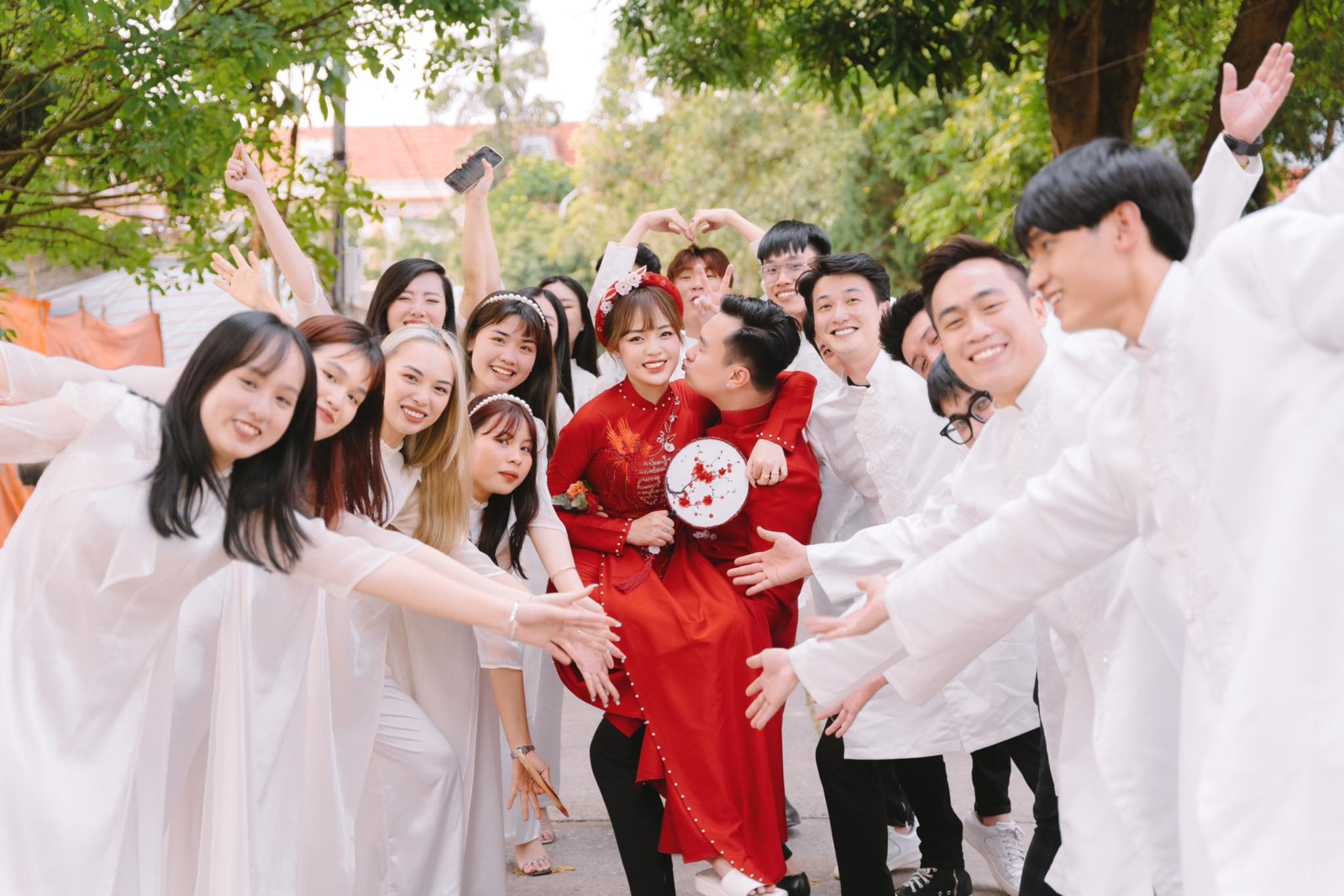 Dam hoi cua dien vien Anh Tuan anh 7