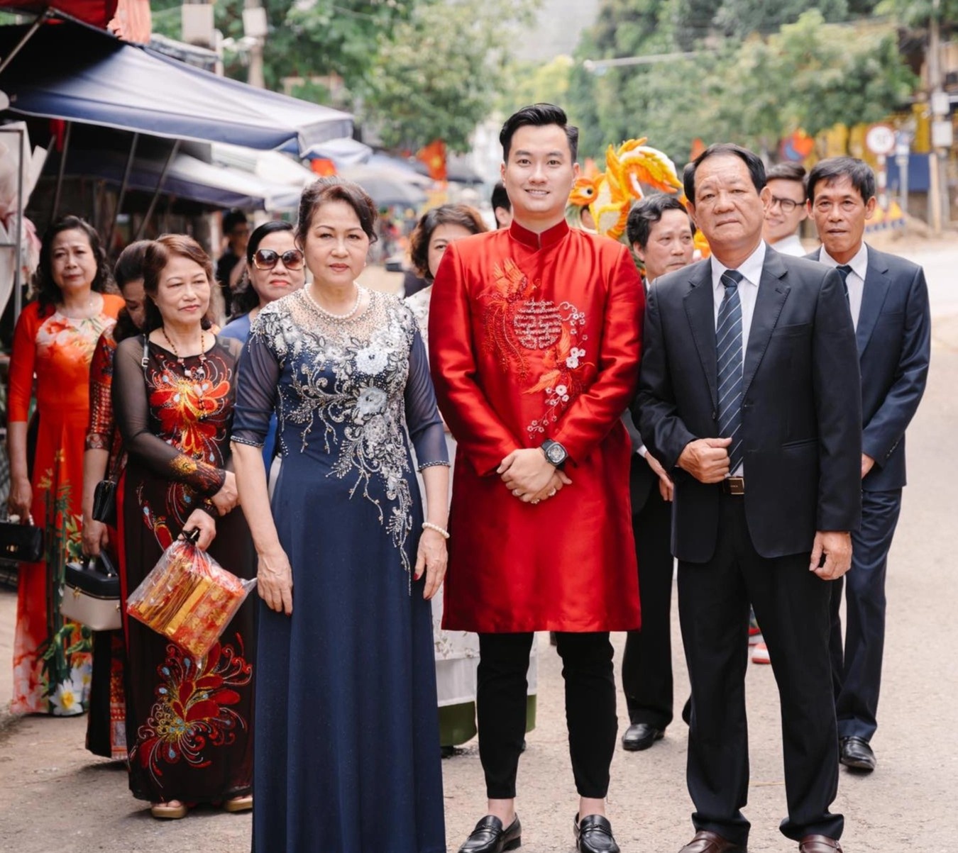 Dam hoi cua dien vien Anh Tuan anh 1