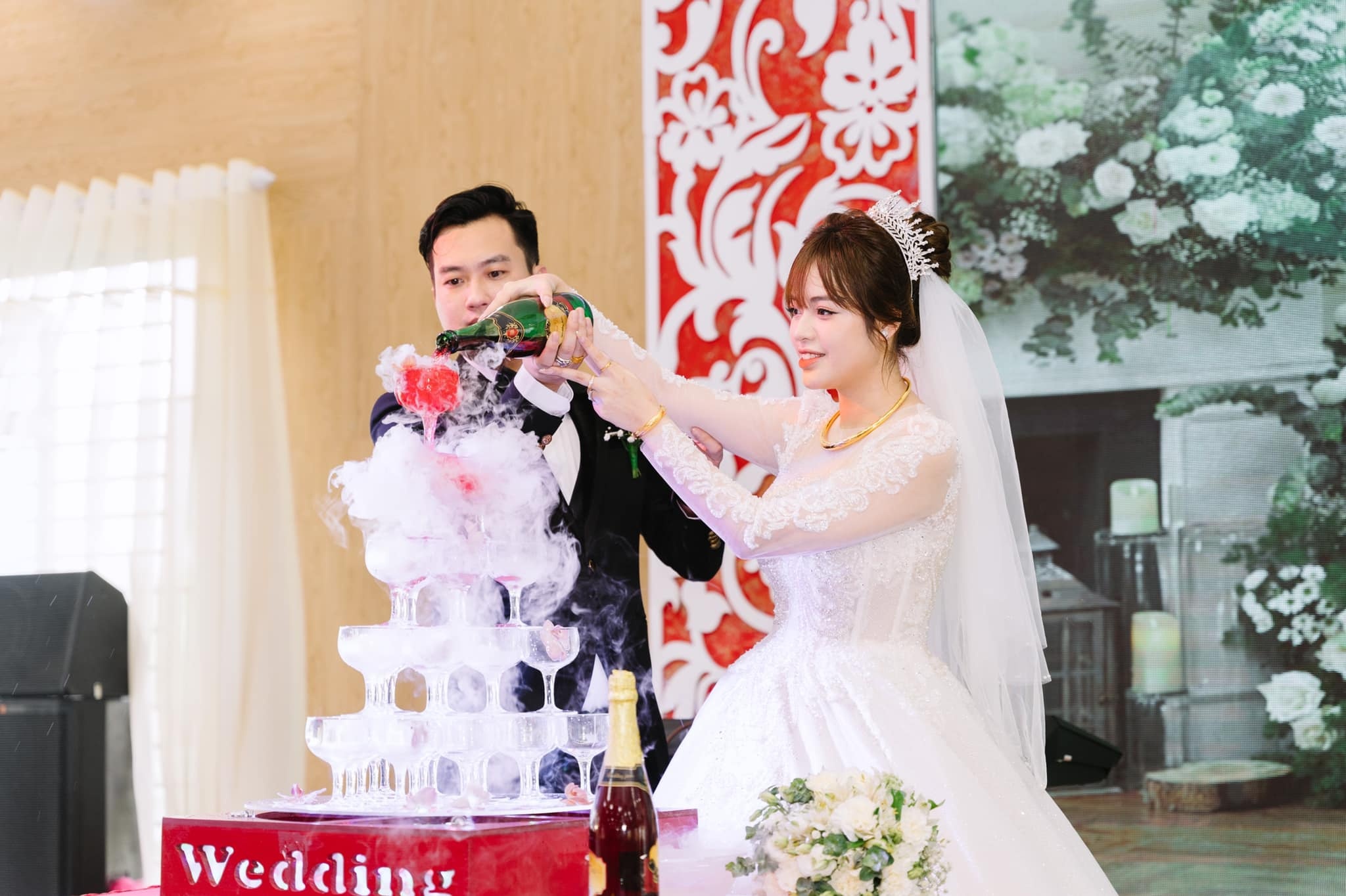 Dam cuoi dien vien Anh Tuan anh 5