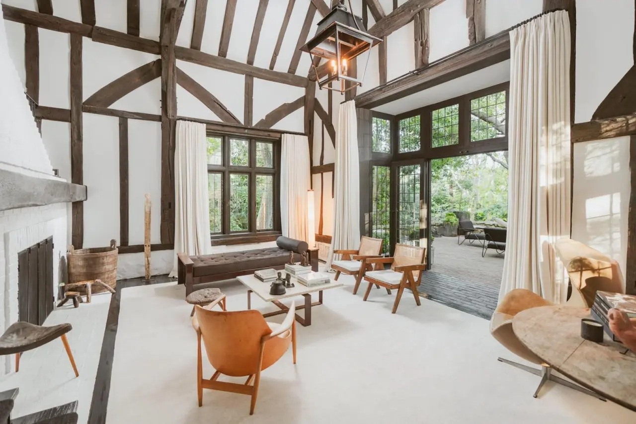 biet thu noi tieng anh 4