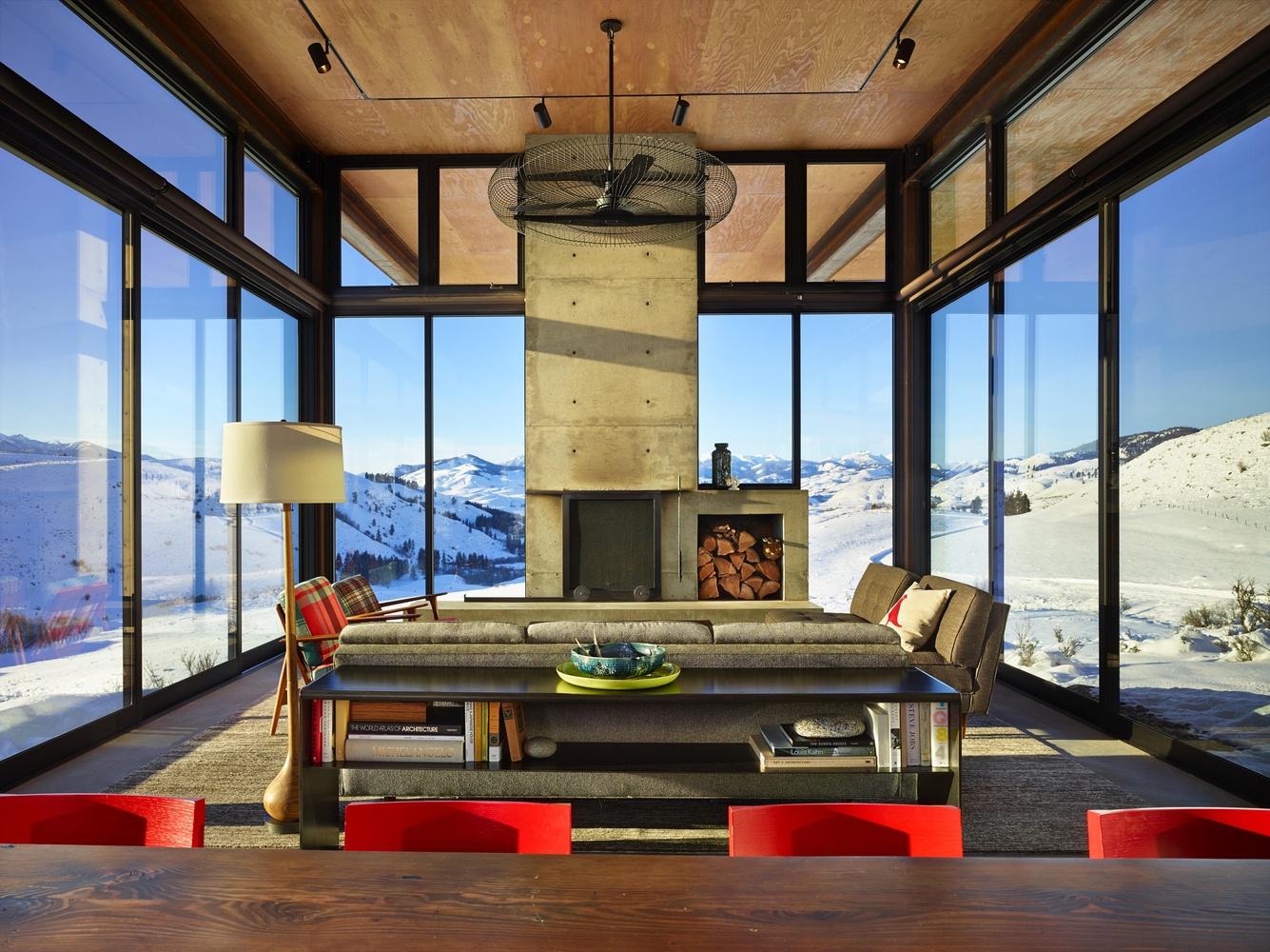 Biet thu noi tieng anh 4