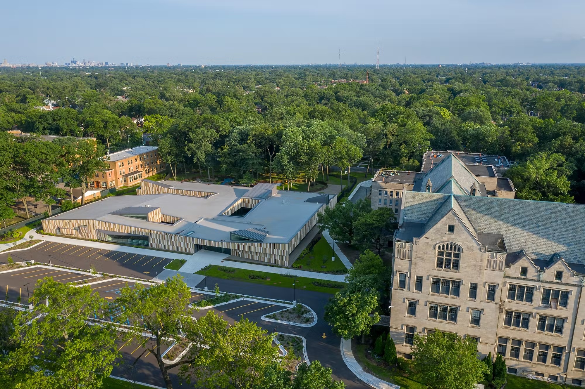 trung tam giao duc anh 1