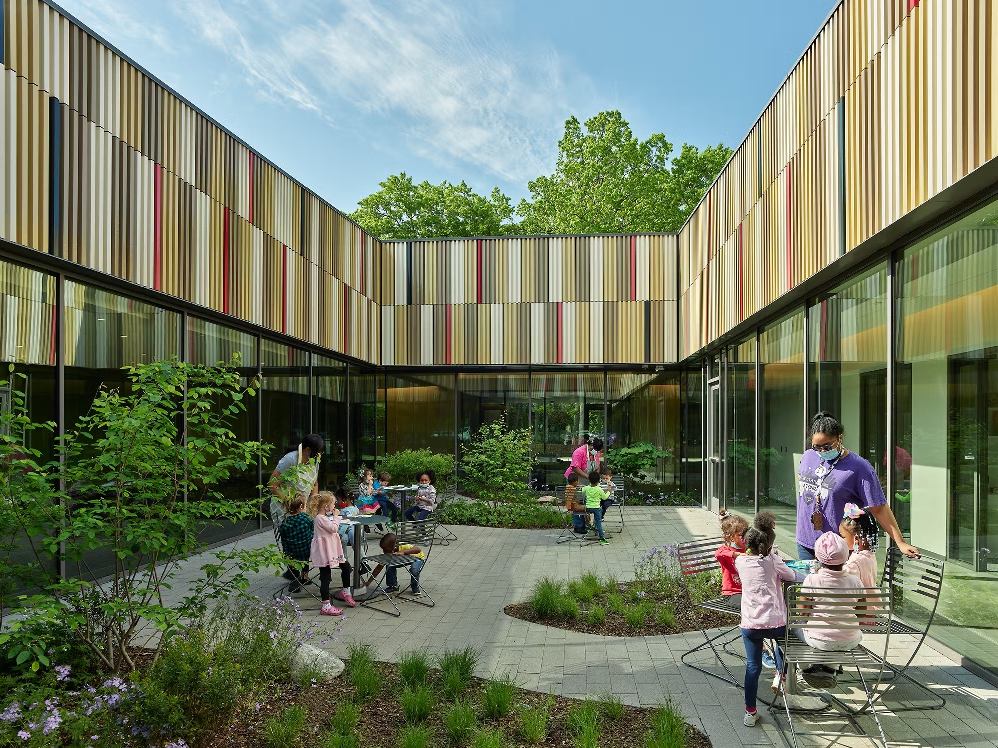 Truong mau giao ngap tran anh sang tu nhien o My hinh anh