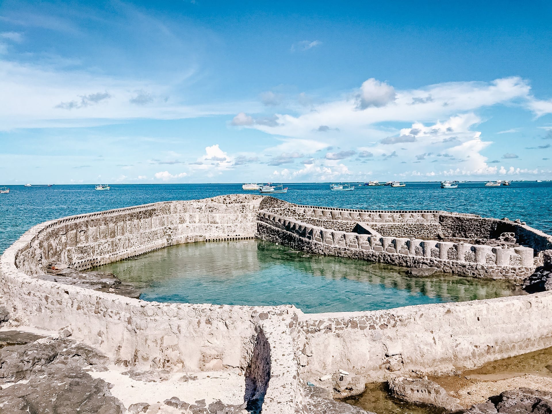 du lich dao Phu Quy anh 7