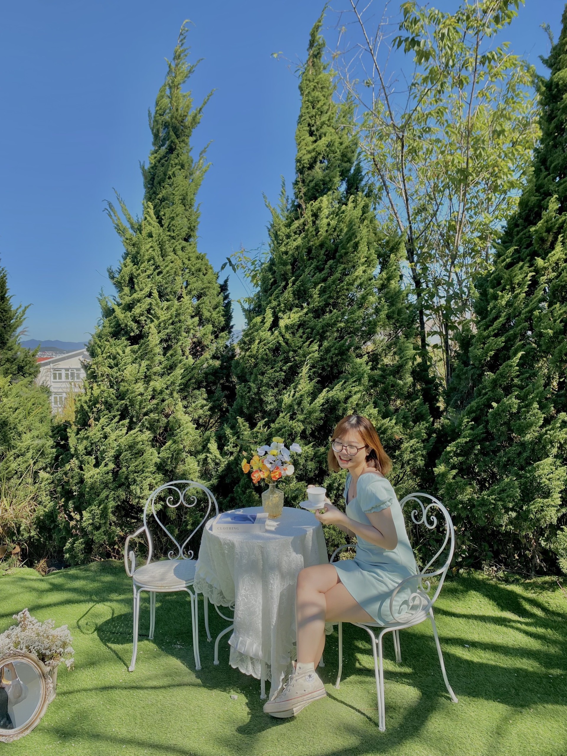 du lich cung ban than anh 8