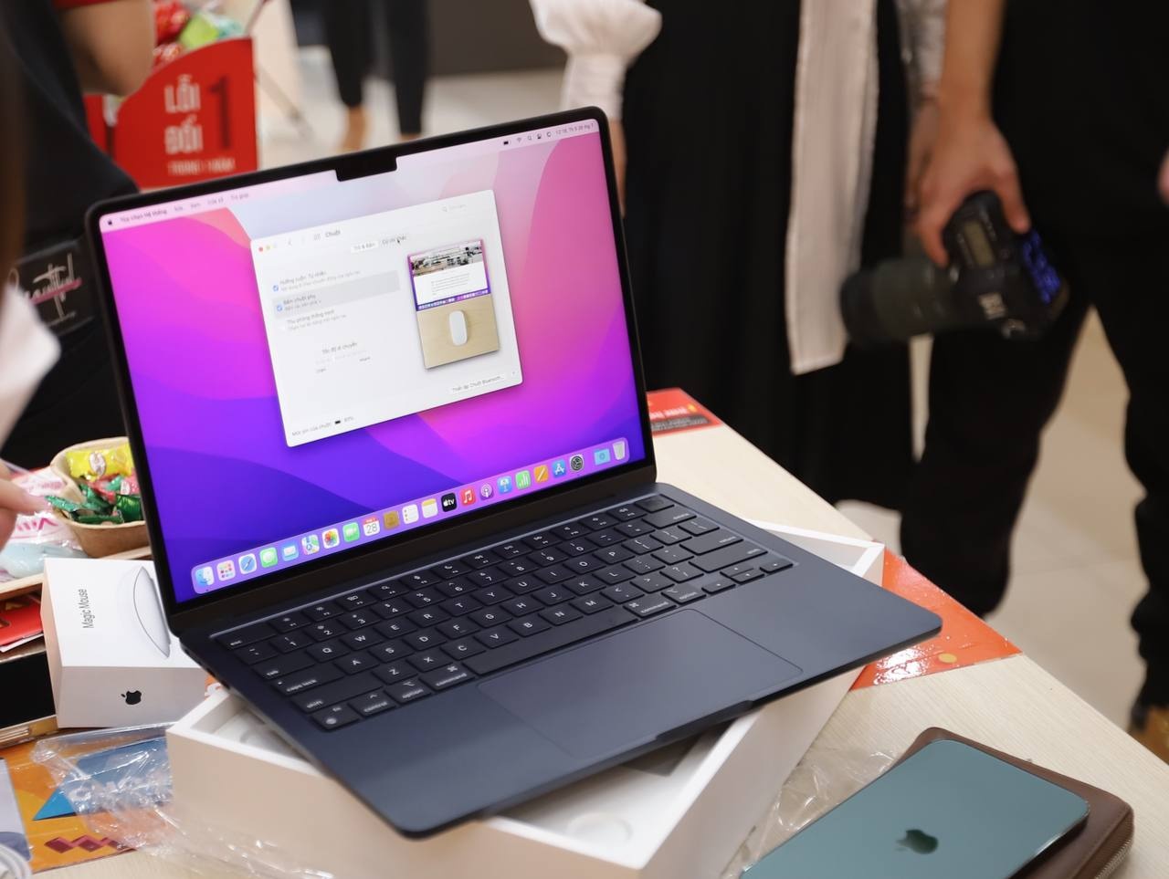 MacBook Air M2 gia tu 31,5 trieu dong o Viet Nam hinh anh