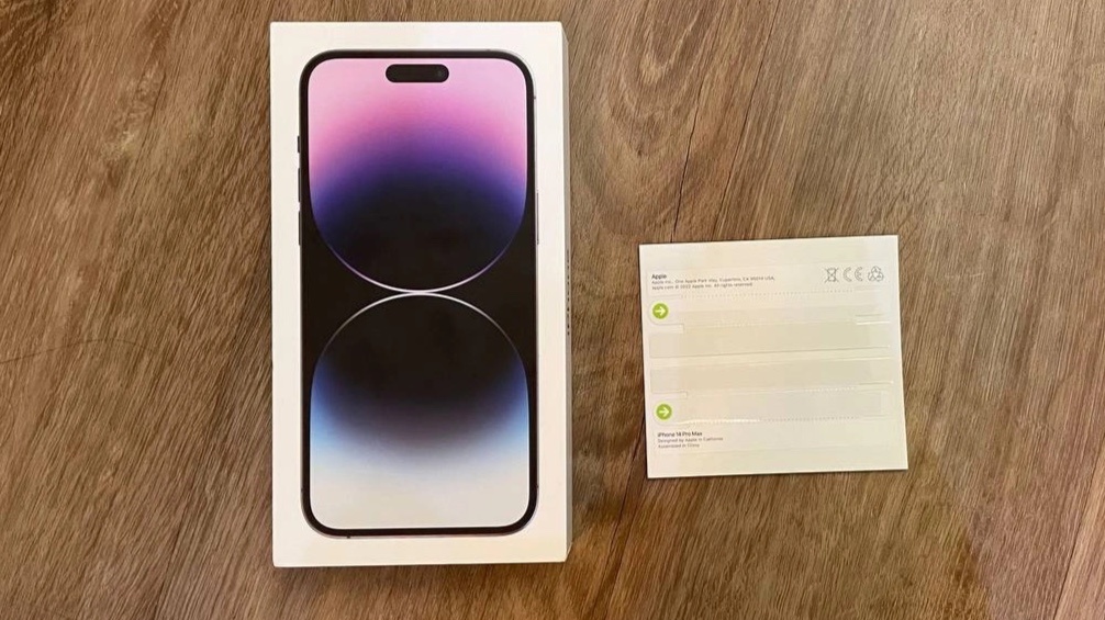 Dan lai seal iPhone 14 chi mat 20.000 dong hinh anh